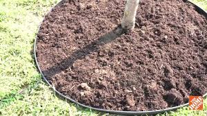 Go to page 2 to watch a video on how to install it. Vigoro 60 Ft No Dig Landscape Edging Kit 3001 60hd The Home Depot