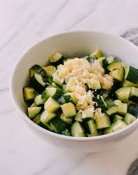 Chinese Cucumber Salad Easy Tasty The Woks Of Life Recipe In 2020 Cucumber Salad Vegan Chinese Food Cucumber Recipes Salad