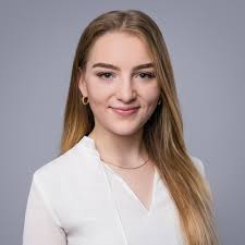 Happy to share that last week I graduated from Schwarzman Scholars at  Tsinghua University after an incredible year in China 🇨🇳, learning more  about both myself and the world!