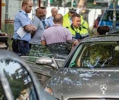 Guvernul schimba regulile de acordare a ajutoarelor sociale. Romanii Din Germania Au Masini De Lux Dar BeneficiazÄ De Ajutor Social Ce Le Au FÄcut AutoritÄÅ£ile Evenimentul Zilei