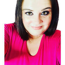 Carol Lohman's Instagram, Twitter & Facebook