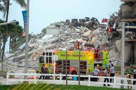 Un edificio que iba a ser demolido en miami beach, terminó desplomándose definitivamente y se ha reportado hasta el momento una persona herida dijo la el edificio, que se encontraba en la primera línea de playa, terminó desplomándose y afectando a vehículos que se encontraban parqueados en. Nfucxidd0rh0am