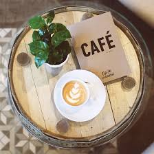 The higher altitude allows for a longer roasting process that draws out some of the flavors that are otherwise underdeveloped in quickly roasted coffee beans. Bar A Cafe La Semeuse La Chaux De Fonds Menu Preise Restaurant Bewertungen Tripadvisor