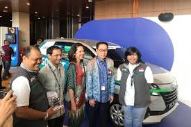 Melalui bukti nyata melayani para nasabah di seluruh nusantara. Tak Punya Mobil Driver Taksi Online Kini Bisa Sewa Di Go Fleet