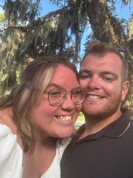 Remove spinach from teeth in photos?