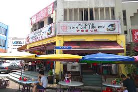 Their dim sum is famous on the internet, and it is definitely delicious and consistent with their quality. Top 10 Dim Sum In Petaling Jaya Kuala Lumpur