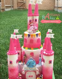 Kids can be choosy and since it's your baby's first birthday, it's alright to spoil your little one. 39 Awesome Ideas For Your Baby S 1st Birthday Cakes