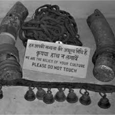 Pdf Digital Art History A Subject In Transition Meggs's a history of graphic design and richard hollis's.