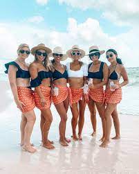 Blog Carlyle Thornton In 2021 Bachelorette Party Bachelorette Friend Photoshoot