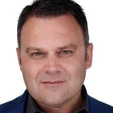 Daryl Heller's Instagram, Twitter & Facebook