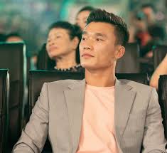 Thủ môn bùi tiến dũng gây 'cơn đau đầu dễ chịu' cho hlv mano polking. Qlfw5go8xligum