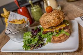 California Burger A Decouvrir Dans Les Restaurants Harper S Paris Harper S Paris 17 31 Rue Legendre 75017 Paris Harper S Paris 75017 Paris Restaurants