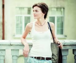 However, short styles can help to make fine strands appear thicker, while longer cuts tend to make a lack of volume look more obvious. Short Hairstyles For Fine Hair 30 Sexy Examples Design Press