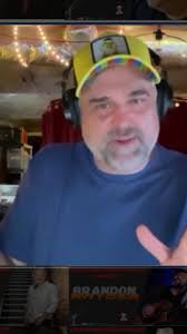 Singer/Songwriter @juballeeyoung keeps it real with great wisdom! #podcast  #musicpodcast #interview #music #thebostonchrisshow #songwriter  #juballeeyoung