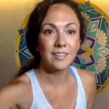 YOGALIVE™️ 30 min Gentle Flow with Hannah Millar in Los Angeles, USA