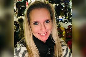 Shauna Mayo's Instagram, Twitter & Facebook