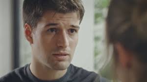 A lire sur allociné : Plus Belle La Vie Du Vendredi 16 Avril 2021 Resume En Avance De L Episode 4260 Spoilers News Series A La Tv Allocine