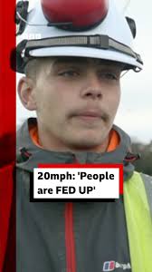 The actor, singer and TV presenter Dewi "Pws" Morris has died, aged 76 He  was best known for playing Glyn Lloyd-Evans in 1978 BBC Wales comedy Grand  Slam about a rugby fan