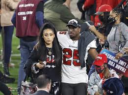 They get their super bowl rings that have a replica of raymond james stadium inside the ring. Super Bowl 2021 Lesean Mccoy Won His Second Super Bowl Ring