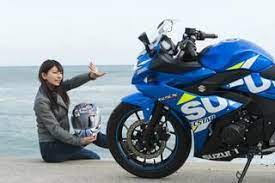 葉月美優 suzuki gsx250r オートバイ女子部のフォトアルバム webオートバイ フォトアルバム オートバイ バイク 写真