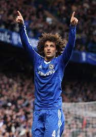 Se hizo con los servicios de david luiz el 1 de febrero de 2011 por 25 millones de €, en contraste con el benfica, en donde utilizaba el dorsal #23, se le asignó a david el dorsal #4, el cual estaba vacante desde de la salida del francés claude makélélé en 2008. Pinterest