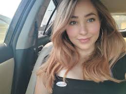 What are affordable retreat venues near London for 50 people?