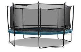 The poles on our 15 ft trampoline curve away from the trampoline net to help avoid collisions, helping to keep you and your family safe. Trampoline North Explorer Powerful Bounce And Performance