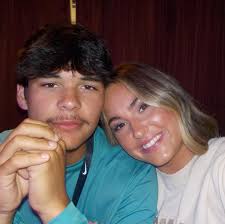 addison gray roller (@addisonroller) • Fotos y videos de Instagram