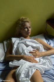 Busty Russian model Julia Logacheva sexy in a porno photoshoot “Havana” by  Mike Dowson (2014) | Пикабу