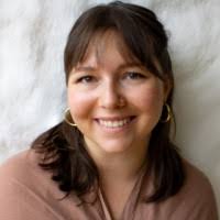 200+ "Emily Becker" profiles