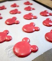 Macarons Mickey Tuto Gateau Anniversaire Mickey Gateau Anniversaire Minnie Decoration Anniversaire Minnie
