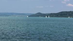 Jul 01, 2021 · a kékszalag legeredményesebb hajója. Nyari Balaton Kep Hatterben A Kekszalag Vitorlasaival Kirandulo Turazgato Geoladasz
