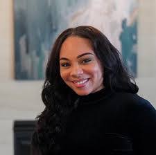 Whitney Hicks's Instagram, Twitter & Facebook