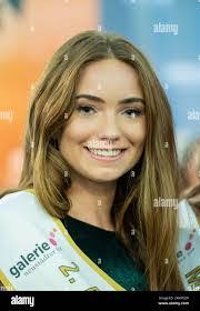 Lenora Benjamin's Instagram, Twitter & Facebook