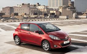 Nuova toyota yaris in vendita sia con motore benzina, sia full hybrid. Toyota Yaris Specifications And Review Auto Expo 2018