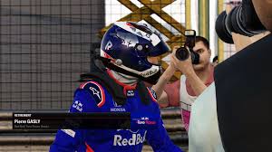 De britse thai komt over van. Pierre Gasly Bahrain 2018 Helmet Racedepartment