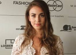 34, born 23 april 1987. Ekaterina Leonova Ehemann Freund Beziehung Partner Schwester Alter