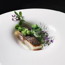 Loup De Mer English Pea Brown Butter And Fennel Photo Credi Emplatado De Alimentos Recetas De Comida Recetas De Cocina