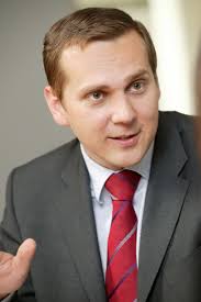 "Kommunikation ist auch Beziehungspflege": Pressesprecher der Erste Bank  Österreich wird Lehrgangspate am IJZ, Donau-Universität Krems, Story