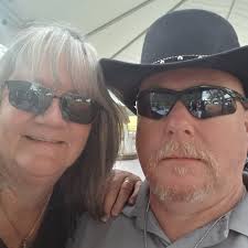 We're out the door by 6AM every morning for a huge pack walk (Little Bear  wanted to stay home) ❤️