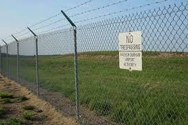 Chain link fencing or pvc coated chain link fencing? Factory Price 8gauge Chain Link Fence For Kenya Bossgoo Com