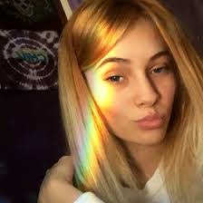 Alyssa Barber's Instagram, Twitter & Facebook