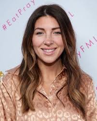 Jennifer Craighead's Instagram, Twitter & Facebook