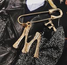 𝗨𝘀𝗲 𝘁𝗵𝗶𝘀 if you 🆆🅰🅽🆃 🆃🅾 convert text into some cool fancy style using symbols to . Wholesale Stylish And Cheap Brand F And M Letter Design Brooches Alphabet Pins Personality English Alphabetical Creative Gifts Dhgate Com