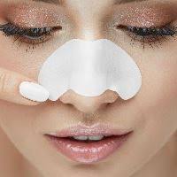 Un masque point noir permet de nettoyer la peau des impuretés et de resserrer les pores. Points Noirs Comment Enlever Les Points Noirs Sur Le Nez