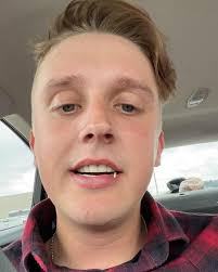 Thomas Revard (@thomasrevard) • Instagram photos and videos