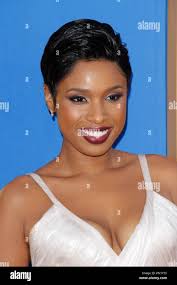 Jennifer hudson in hi-res stock photography and images