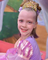 Donna Fifield (@d.fifield) • Instagram photos and videos