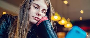 She's not into you: 10 subtle ways she shows her lack of interest
