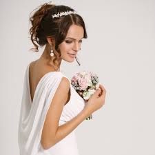 Brautfrisur mit schleier und diadem große bildergalerie. Hochzeitsfrisuren Ideen Meine Kartenmanufaktur